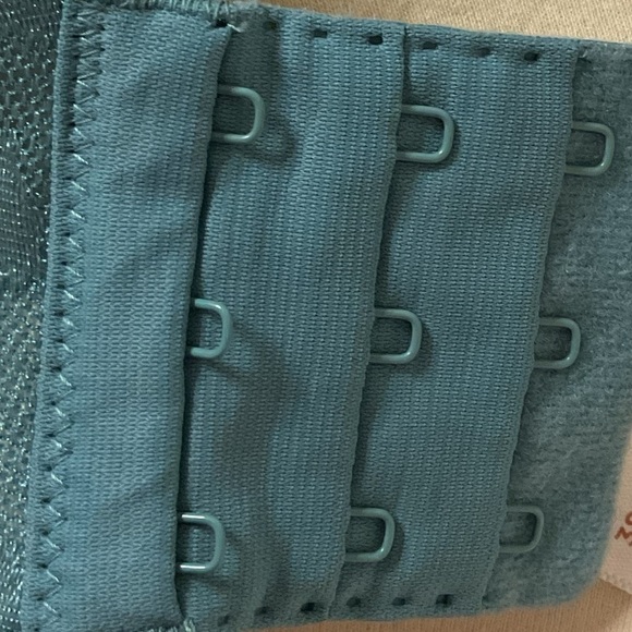 Cacique Totally Smooth Lightly Lined Full Coverage Bra teal blue lace 38DD - Picture 8 of 9